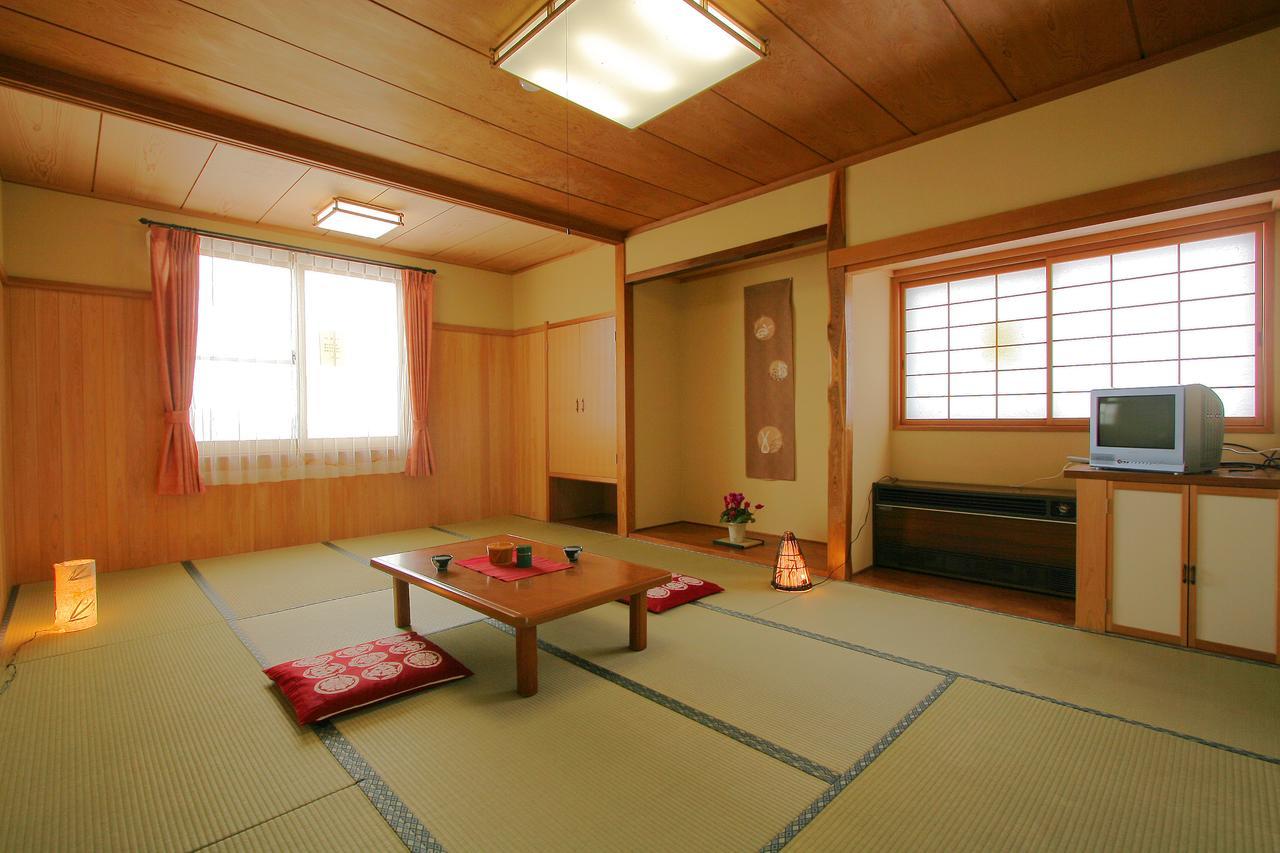 Hotel Araragi Yamanouchi  Zewnętrze zdjęcie